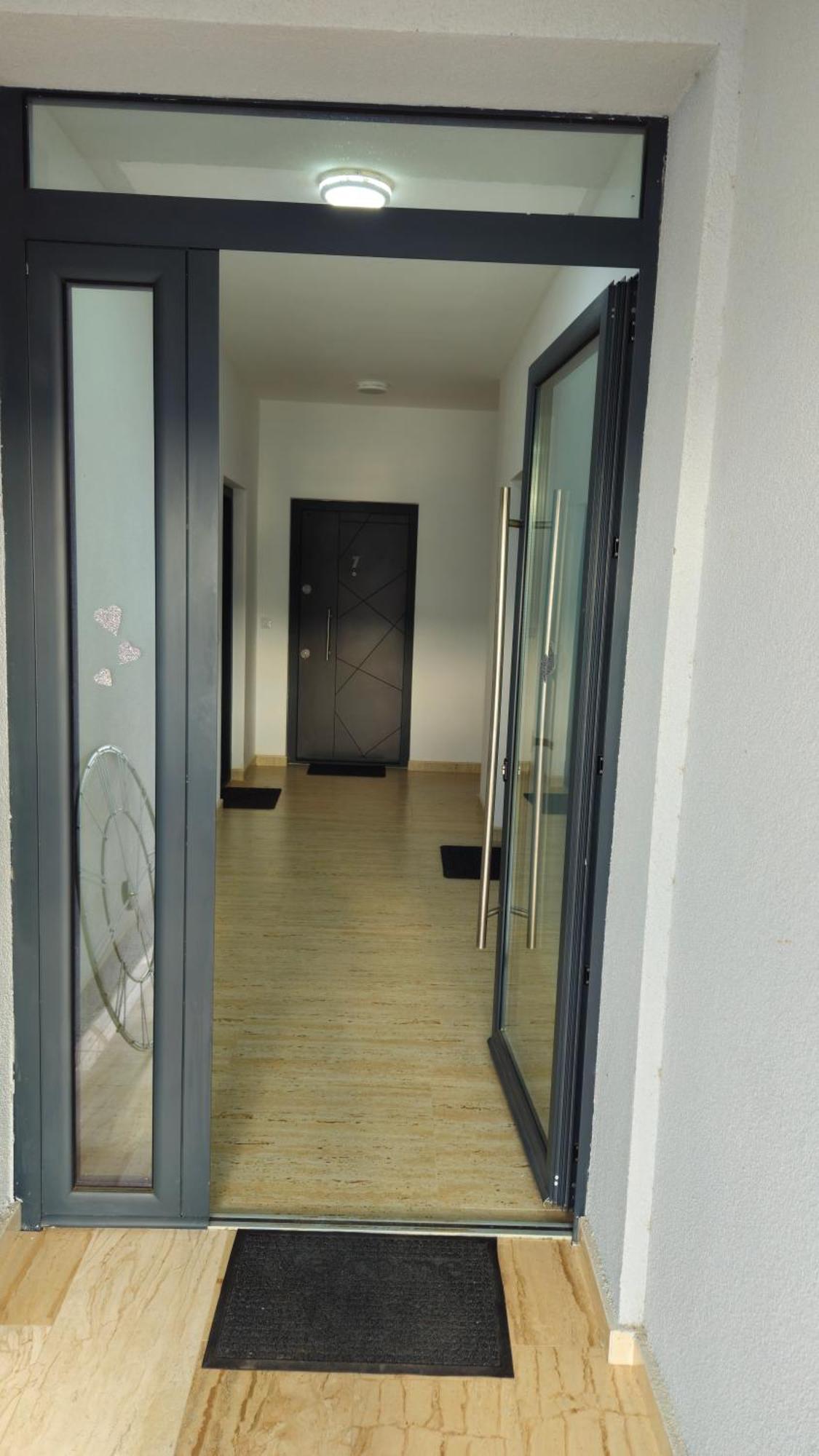 Podgorica Apartments Planet Екстер'єр фото